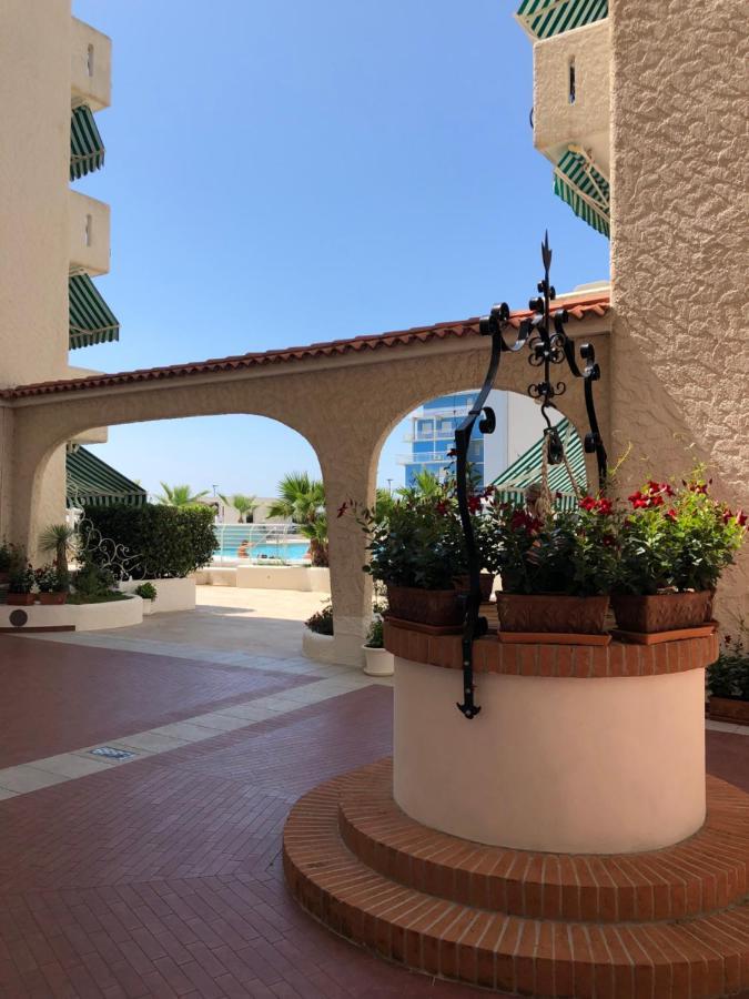 Residence El Palmar Fronte Mare, Fronte Spiaggia Лидо-ди-Езоло Экстерьер фото
